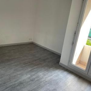 Location Appartement 1 pièce 18m² AUBIERE 63170 - Photo 2