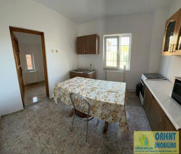 Vila, cazare muncitori, 11-15 camere, 11 bai, 600 mp, zona - Photo 4