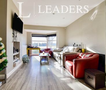 6 bedroom house to rent Hugh Oldham Drive, Salford, M7 - Photo 1