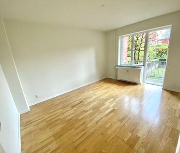 Moderne 2-værelses lejlighed i Odense C med høj standard - Foto 1