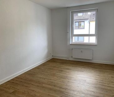 ** Modernisierte 3-Zi-Wohnung in zentraler Lage von Essen - Holster... - Foto 1