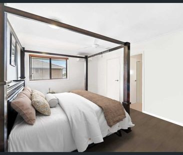 SPACIOUS TOWNHOUSE LIVING! - Photo 3