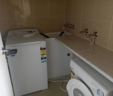 Furnished Surfers Paradise Apartment - Photo 6