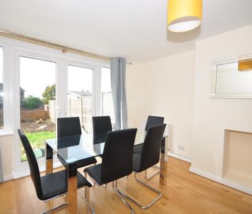 1 bedroom in a house share to rent - Photo 4