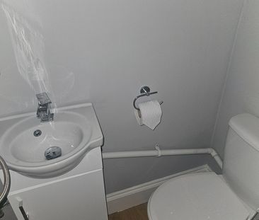 2 Bed Terraced House, Pope Street, L20 - Photo 6