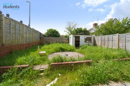 4 bedroom detached house to rent - Photo 4