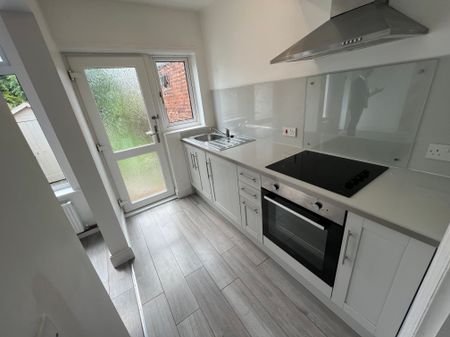 Chelmsford Avenue, Grimsby, DN34 4RZ - Photo 3