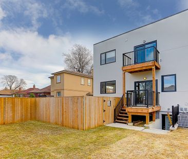 For Lease - 2004 Lawrence Avenue Unit# Lowr Rr, Toronto, Ontario - Photo 2