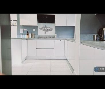 6 bedroom bungalow to rent - Photo 6