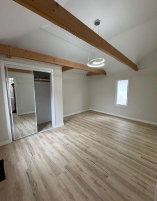 For Lease - 5759 Robinson Street, Niagara Falls, Ontario - Photo 1