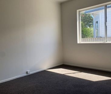 Petone Living - Photo 2