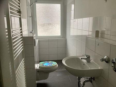 Zuhause fühlen - ansprechende 2,5 Zimmer-Wohnung - Foto 4