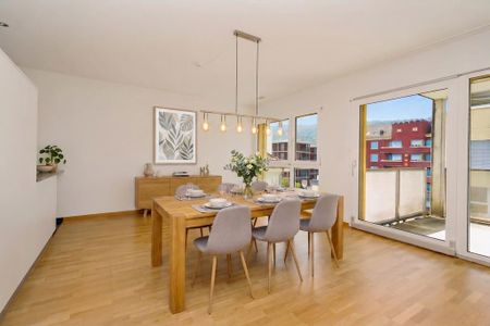 GROSSZÜGIGE WOHNUNG AN ZENTRALER LAGE - Photo 3