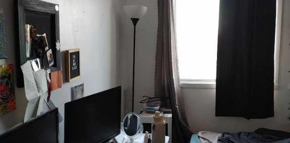 Apartment 4 1/2 / 1 chambre a louer - Photo 2