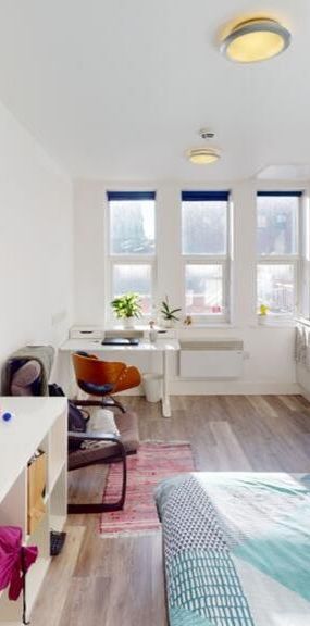 Studio to rent - Photo 1