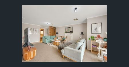 Neat and Tidy home! - Photo 3