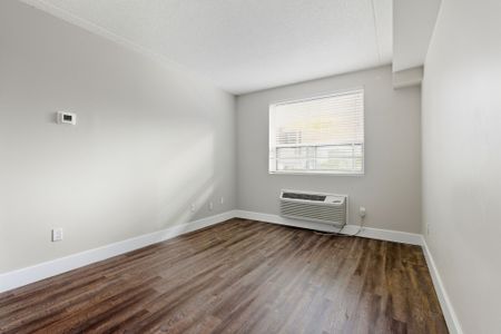 For Lease - 149 Main Street Unit# 607, Hamilton, Ontario - Photo 3