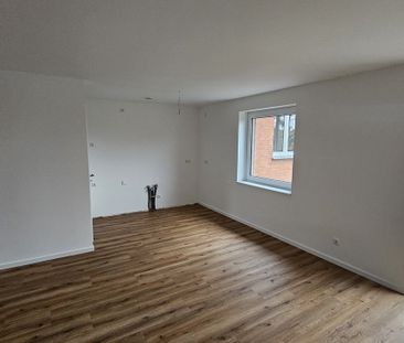 VERMIETUNG EINER GROßZÜGIGEN 4 ZIMMER- WOHNUNG IN HILLE - HOLZHAUSEN - Foto 1