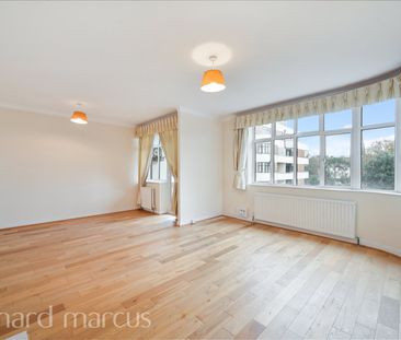 The Crescent, Surbiton - Photo 1