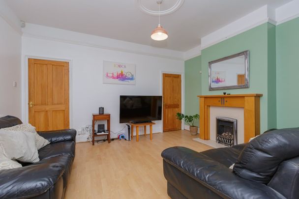 4 Bed Terraced House, Lytton Road, LE2 - Photo 1