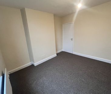 Queen Street - Photo 4