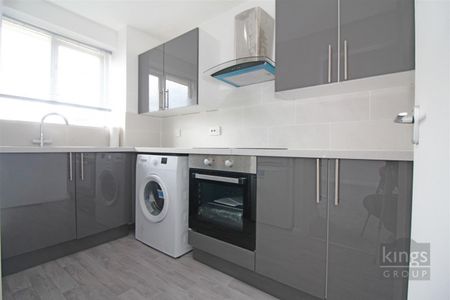 2 Bedroom Flat To Let - Photo 4