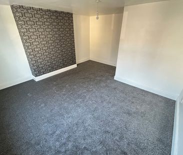 Wellington Road - Photo 2