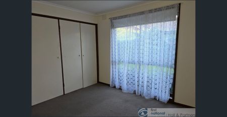 Modern 3-Bedroom Unit in a Quiet, Well-Maintained Block - Photo 3