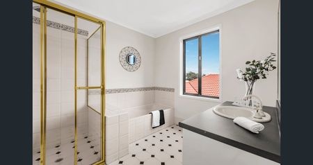 12 Edenhope St, Kilsyth VIC 3137 - House For Rent | Domain - Photo 5