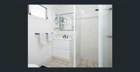 Modern Renovated Family Home With Expansive Deck & Garden Maintenance Included - Photo 5