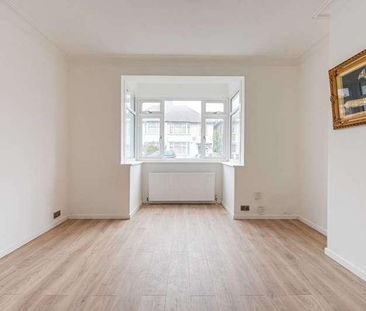 The Approach, London, East Acton, W3 - Photo 2