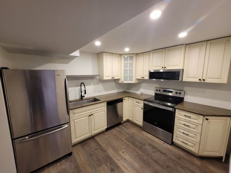 For Lease - 75 Edwina Court Unit# 2, Hamilton, Ontario - Photo 5