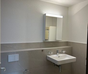 Helle und ruhige 4.5-Zimmer-Wohnung im obersten Stockwerk mit herrl... - Photo 6
