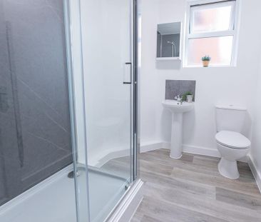 1 bedroom in a house share to rent - Photo 3