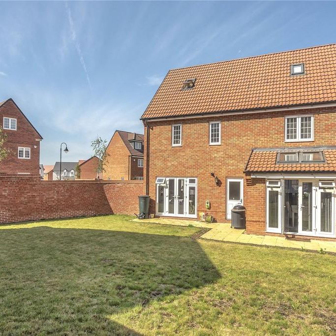 4 bedroom detached house to rent - Photo 1