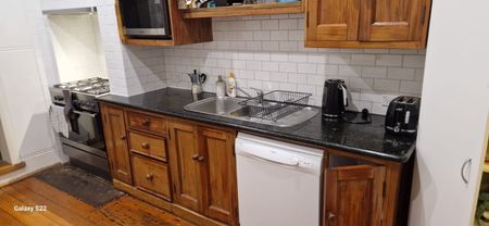 Darlington - Photo 3