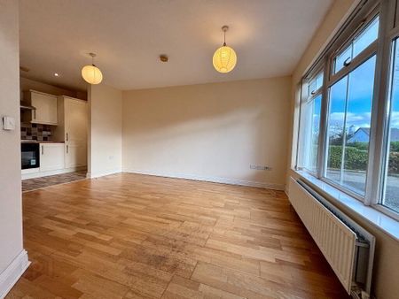 26b Parkmount Road, Belfast, BT15 4EQ - Photo 2