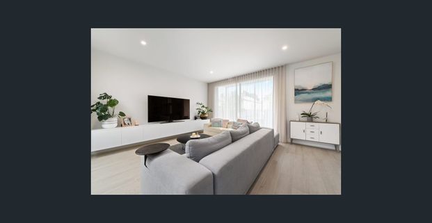 Large Modern Home In Great Richmond location - Photo 1