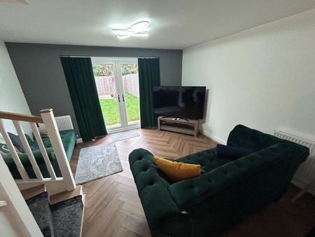 2 bedroom semi-detached house to rent - Photo 2