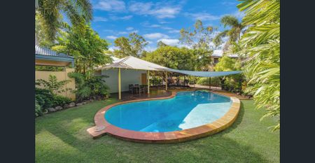 Riverfront tree top retreat minutes from the Hospital and University - Photo 2