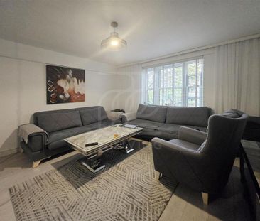 3 bedroom flat to rent - Photo 3