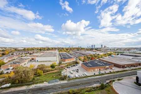 For Lease - 225 Village Green Square Unit# 1102, Toronto, Ontario - Photo 3