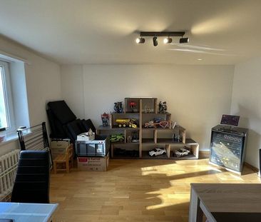 Grosszügige Charmante Wohnung zu vermieten - Foto 4