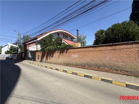 ULTRACENTRAL - Vila de inchiriat- teren 506mp - Fotografie 5