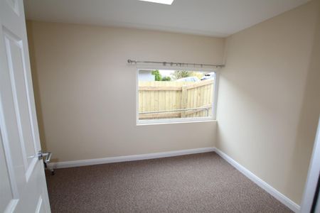 Dunstone View, Plymstock, Plymouth - Photo 4