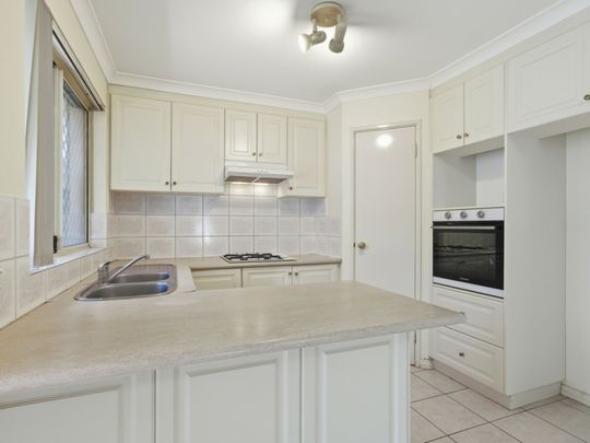 Charming Townhouse in Osborne Park - Photo 1