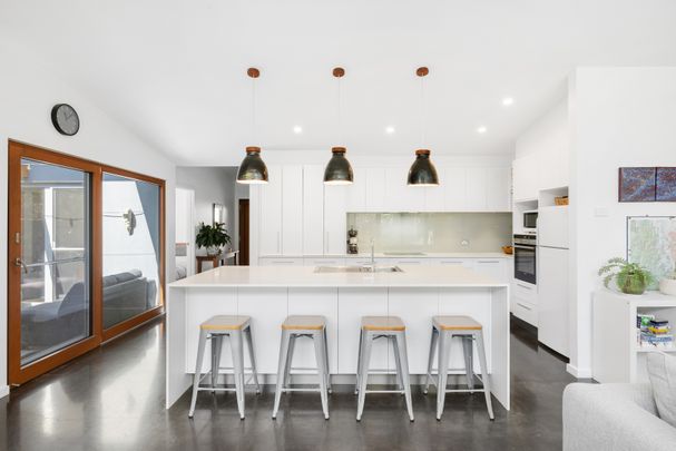 28 Gymea Street, Narrabundah ACT 2604 - House For Rent | Domain - Photo 1