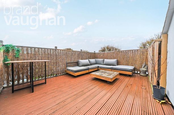 2 bedroom property to rent - Photo 1