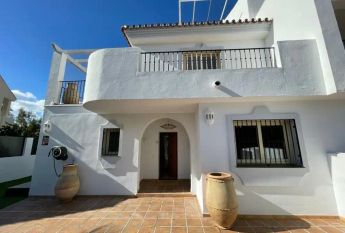 Casa o chalet de alquiler en Sirio-nva Andalucia F, 145, Los Naranjos