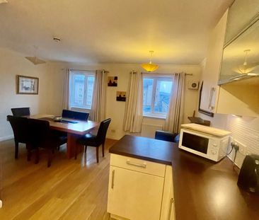 4 bedroom terraced house to rent - Photo 4